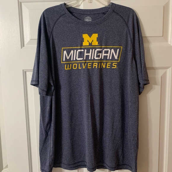 U of M Mens Tech T-Shirt - Picture 4 of 5
